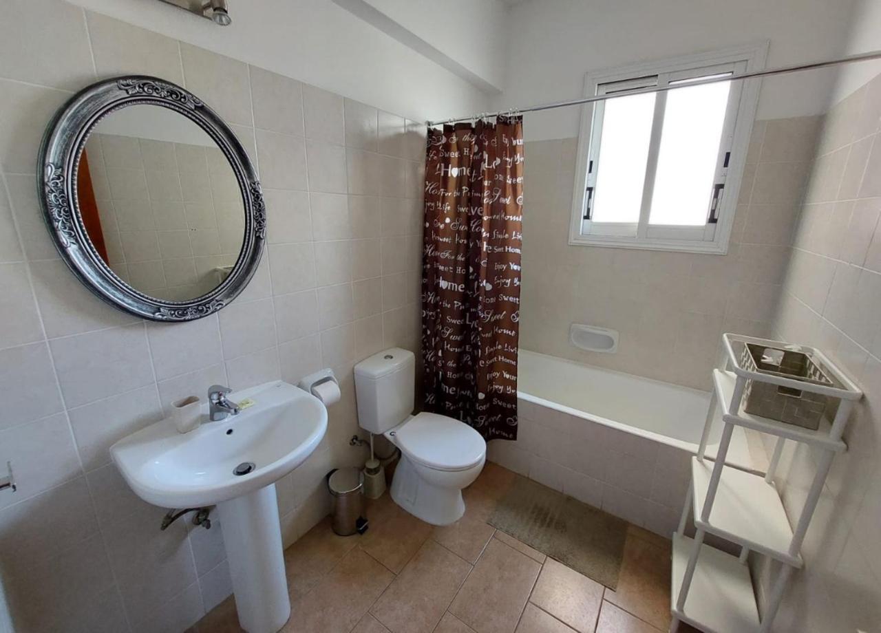 Joanne'S Cosy 1 Bdrm Apt Paphos Exterior photo